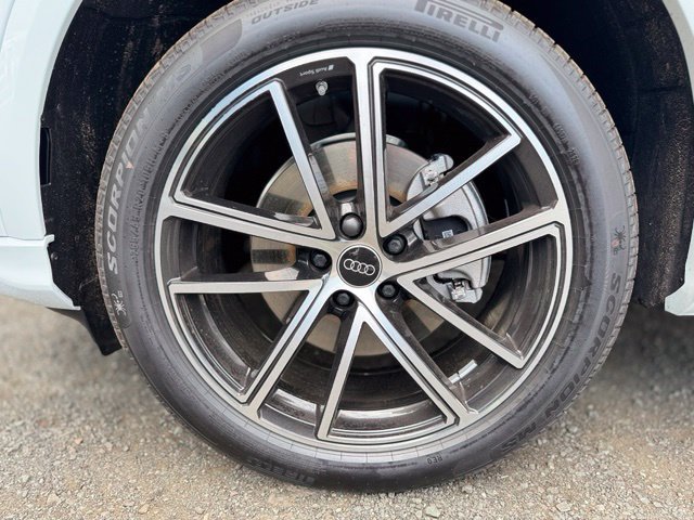 New 2026 Audi Q5 Premium Plus AWD/4WD image 10