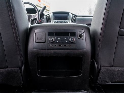Used 2017 Chevrolet Suburban LT AWD/4WD image 27