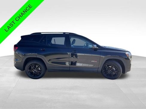 Used 2023 GMC Terrain AT4 image 7