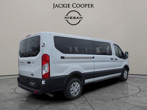 Used 2023 Ford Transit 350 XLT image 5