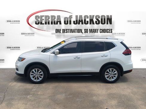 Used 2020 Nissan Rogue SV FWD image 5