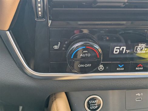 Used 2023 Nissan Rogue Platinum w/ Platinum Premium Package image 24