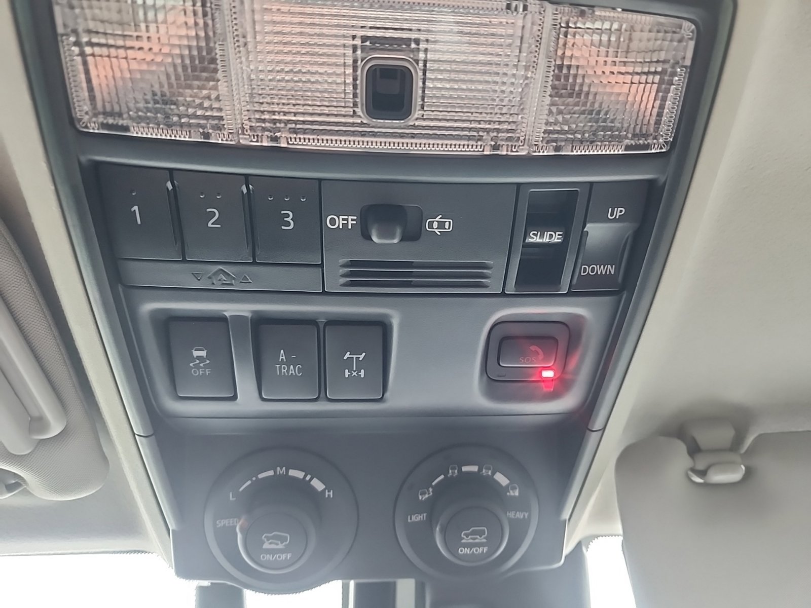 Used 2020 Toyota 4Runner TRD Off-Road Premium w/ Moonroof Package AWD/4WD image 17