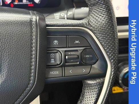 Used 2024 Toyota Tacoma TRD Off-Road w/ TRD Off Road Upgrade Package AWD/4WD image 21