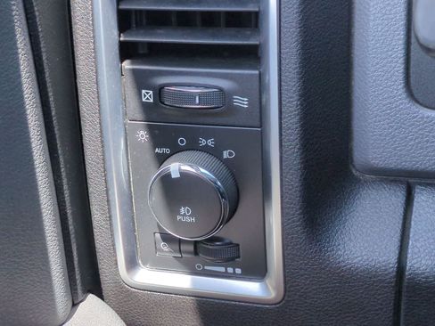 Used 2014 RAM 1500 Outdoorsman AWD/4WD image 26