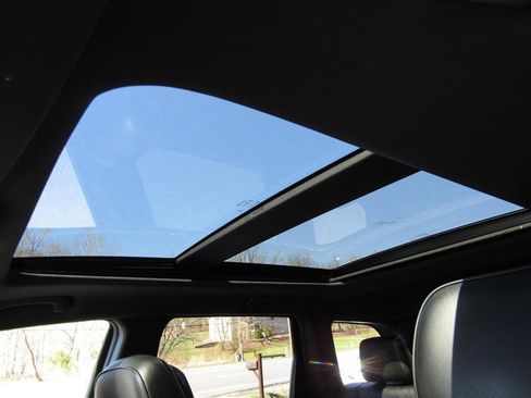 Used 2015 Jeep Grand Cherokee Overland image 29