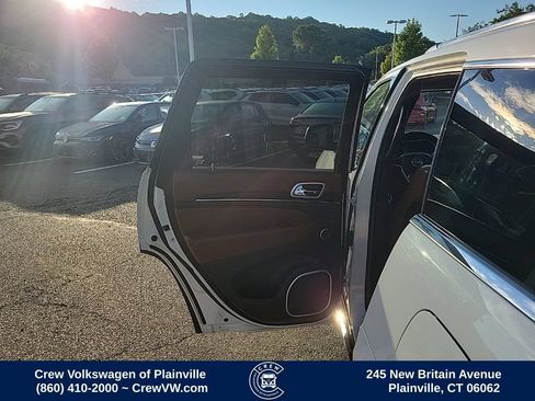 Used 2019 Jeep Grand Cherokee Summit AWD/4WD image 49