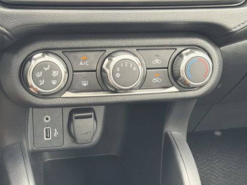 Used 2025 Nissan Versa S w/ Trunk Package FWD image 16