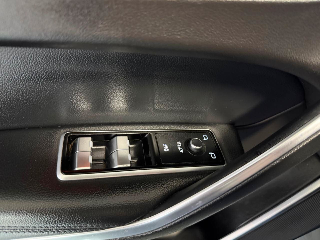 Used 2021 Jaguar F-PACE S AWD/4WD image 14