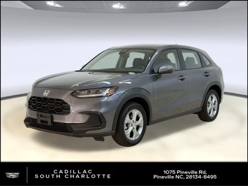 Used 2025 Honda HR-V LX image 1