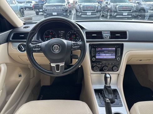 Used 2013 Volkswagen Passat TDI SE FWD image 13