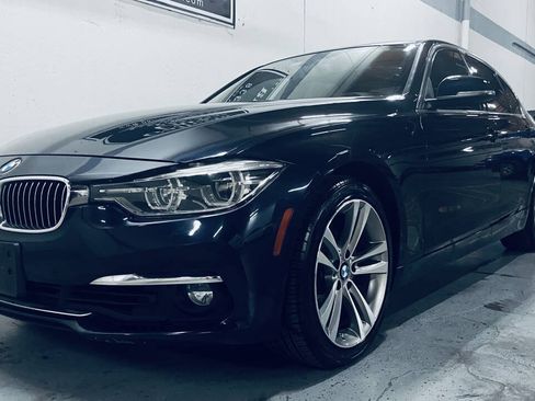 Used 2017 BMW 330i Sedan RWD image 2