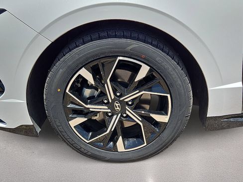 Used 2025 Hyundai Sonata SEL FWD image 10