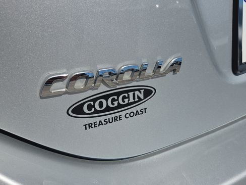 Used 2016 Toyota Corolla LE FWD image 38