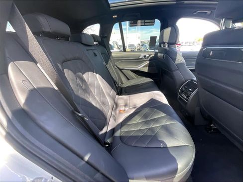 Used 2024 BMW X5 xDrive40i w/ Premium Package image 28