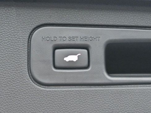 Used 2024 Honda Pilot TrailSport image 10