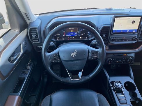 Used 2023 Ford Bronco Sport Outer Banks w/ Tech Package image 22