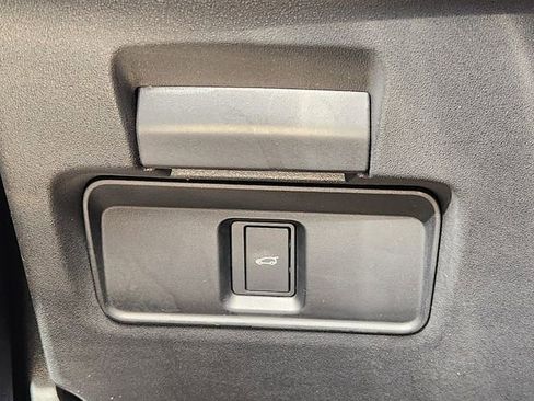 Used 2024 Land Rover Discovery Sport Dynamic SE image 21