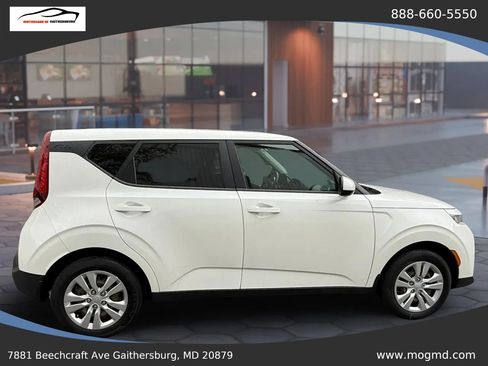 Used 2020 Kia Soul LX FWD image 7