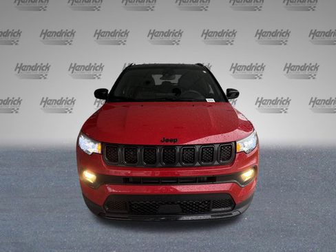Used 2023 Jeep Compass Altitude w/ Convenience Group image 3