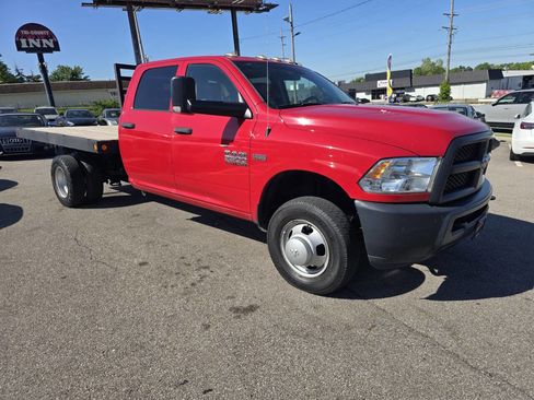 Used 2017 RAM 3500 Tradesman RWD image 41