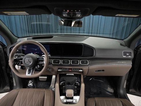 New 2026 Mercedes-Benz GLE 63 AMG S image 9