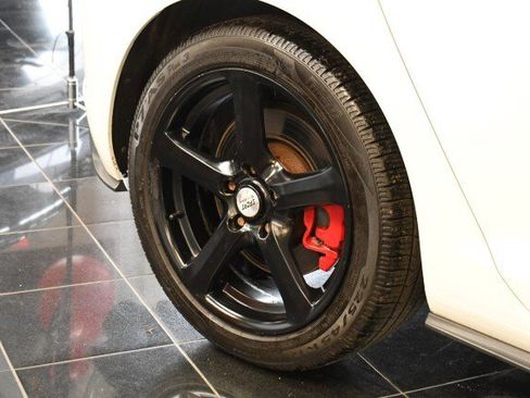 Used 2018 Volkswagen GTI SE w/ SE Leather Package FWD image 37