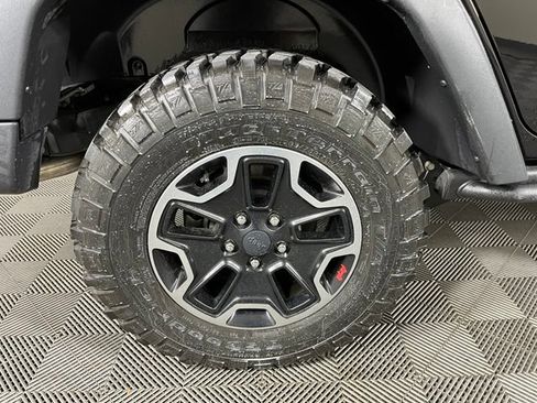 Used 2016 Jeep Wrangler Unlimited Rubicon AWD/4WD image 12