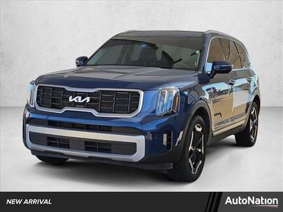Used 2024 Kia Telluride S w/ S Sunroof Package