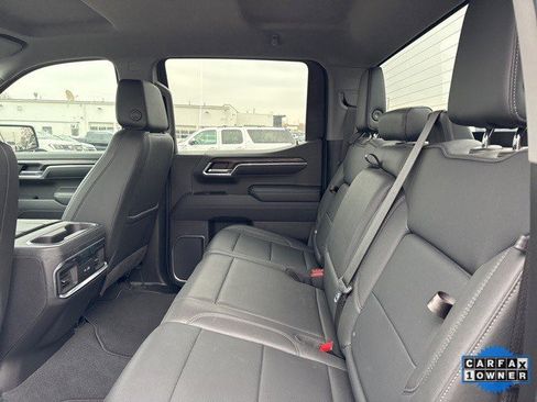 Used 2022 GMC Sierra 1500 SLT w/ SLT Convenience Package image 11