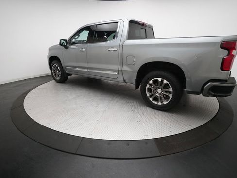 Certified 2023 Chevrolet Silverado 1500 High Country w/ Z71 Off-Road Package image 32