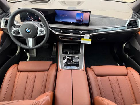 New 2026 BMW X5 xDrive40i w/ M Sport Package AWD/4WD image 21