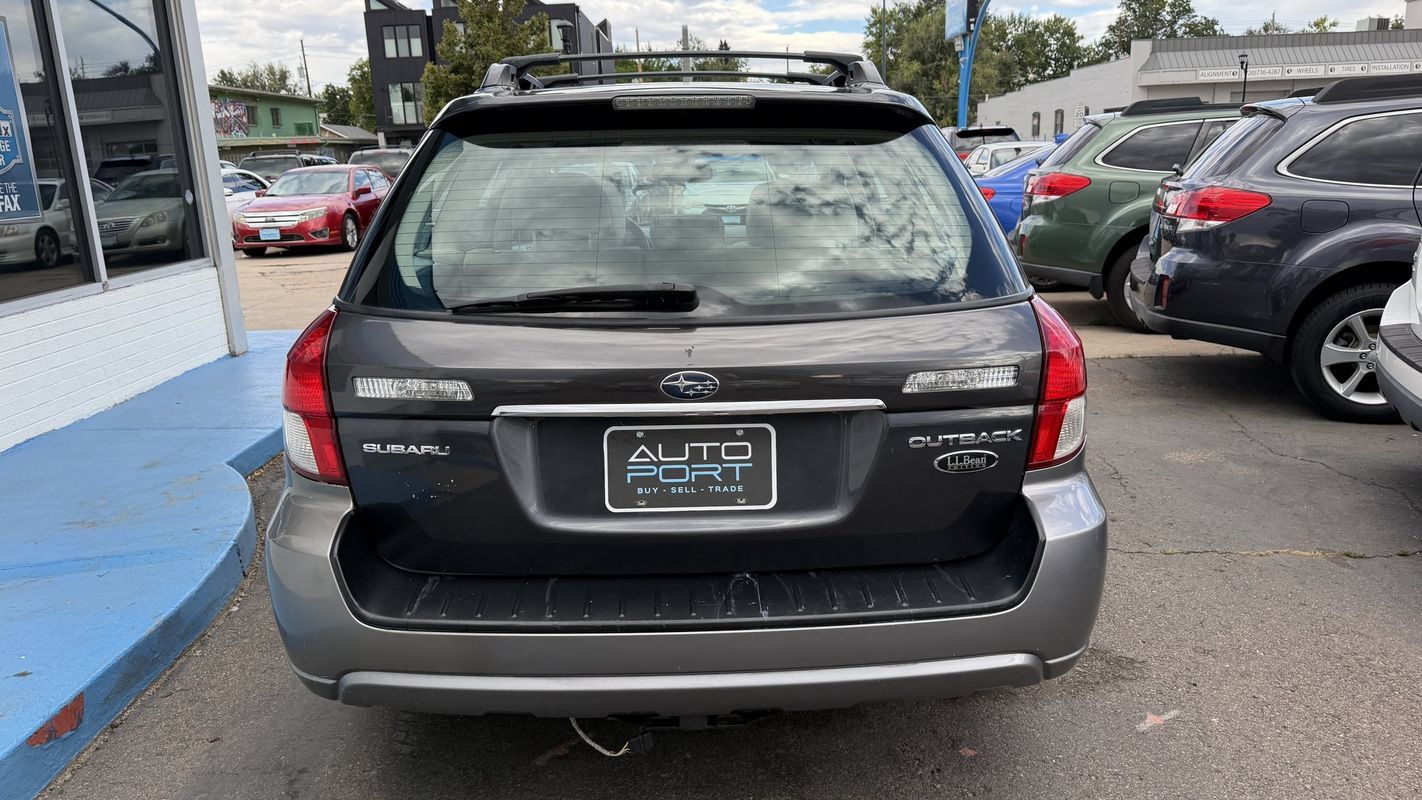 Used 2008 Subaru Outback 3.0R L.L. Bean AWD/4WD image 3