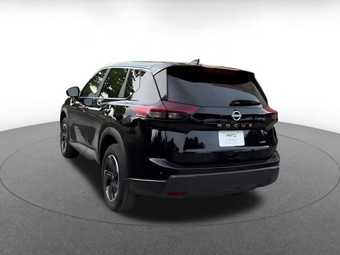 Used 2025 Nissan Rogue SV AWD/4WD image 11
