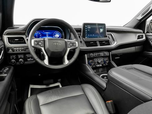 Used 2024 Chevrolet Tahoe Z71 w/ Luxury Package image 38