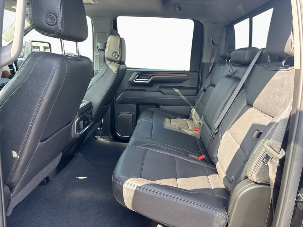 Used 2024 GMC Sierra 2500 Denali w/ Denali Reserve Package AWD/4WD image 19