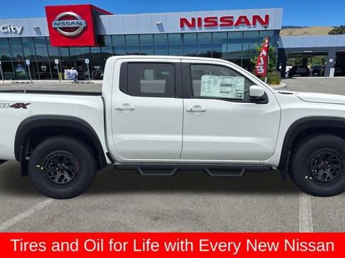 New 2026 Nissan Frontier PRO-4X w/ Pro-4x Convenience Package image 2