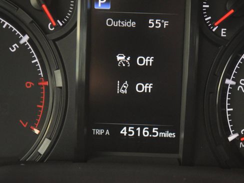 Used 2022 Toyota 4Runner SR5 image 13