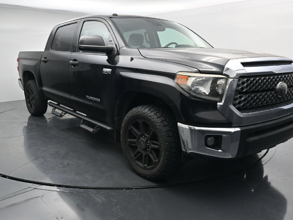 Used 2018 Toyota Tundra SR5 w/ SR5 Upgrade Package AWD/4WD image 2