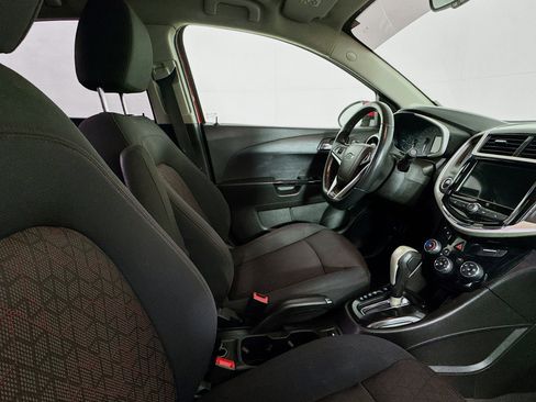 Used 2019 Chevrolet Sonic LT w/ Convenience Package image 28