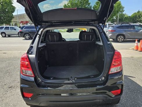 Used 2019 Chevrolet Trax LS w/ Tint and Cruise Package FWD image 21