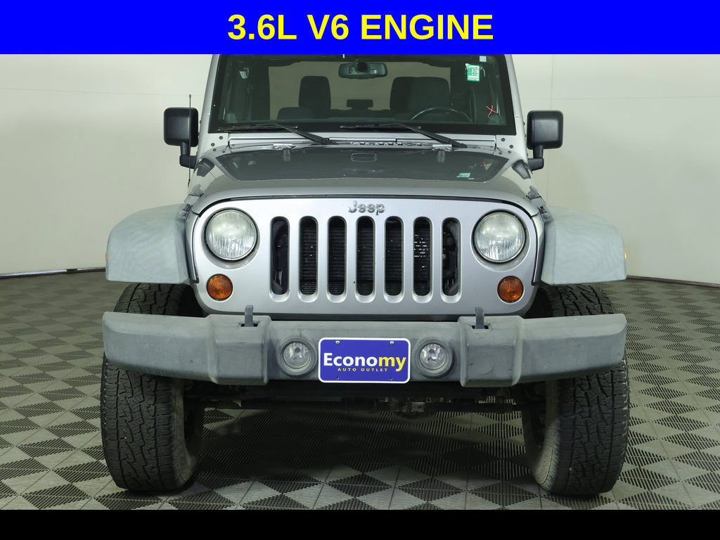 Used 2013 Jeep Wrangler Sport AWD/4WD image 5