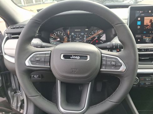 New 2025 Jeep Compass Limited w/ Sun & Sound Group image 16