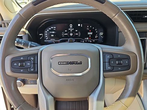 Certified 2023 GMC Yukon XL Denali w/ Denali Reserve Package AWD/4WD image 16