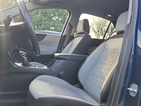 Used 2022 Chevrolet Equinox LT w/ Driver Convenience Package image 21