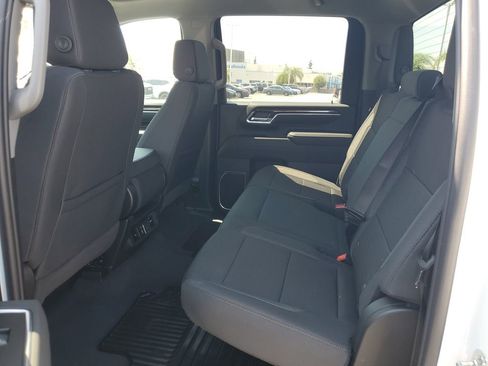 New 2026 GMC Sierra 2500 SLE w/ SLE Value Package; AWD/4WD image 10