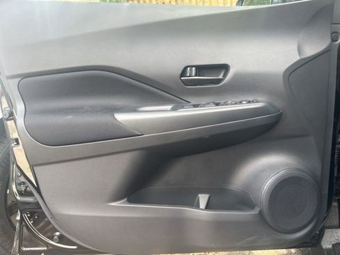 New 2025 Nissan Kicks Play S image 15