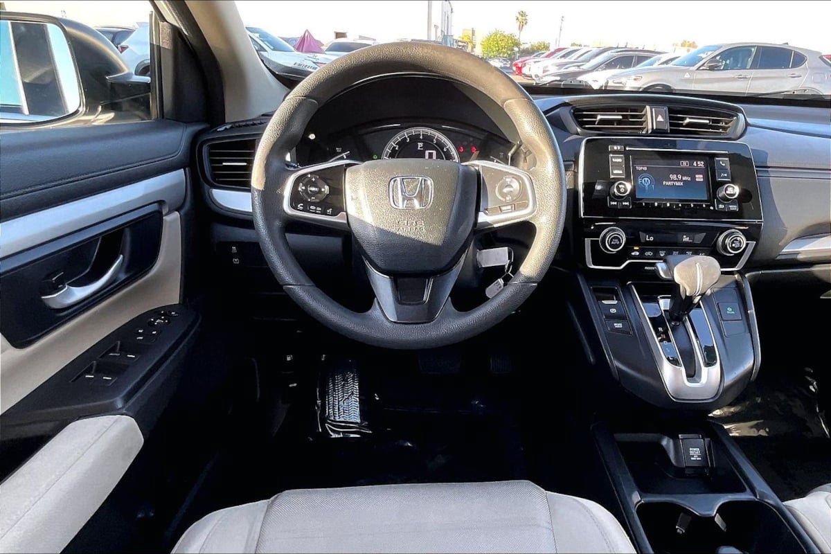 Used 2018 Honda CR-V LX image 5