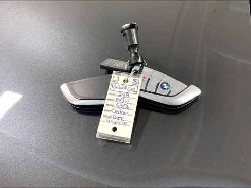 Used 2019 BMW 530i xDrive w/ Executive Package image 14
