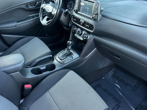 Used 2018 Hyundai Kona SEL w/ SEL Tech Package 02 FWD image 19